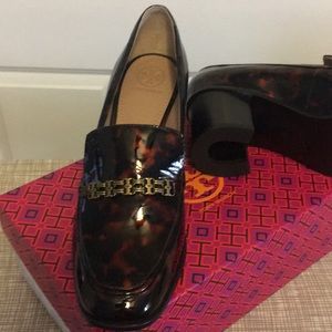 NWOT Tory Burch Gemini. Link Loafer